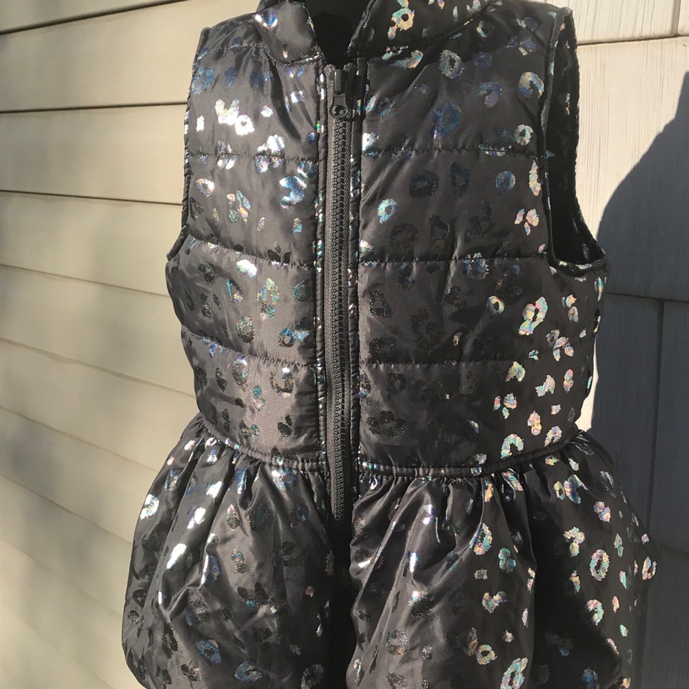 One Step Up- girls size 7/8 puffer vest - pretty!